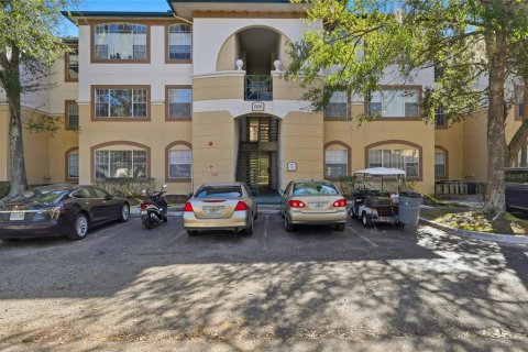 Condo in Tampa, Florida, 2 bedrooms  № 2118306 - photo 2
