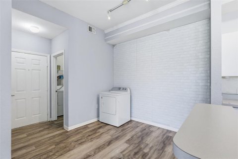 Condo in Tampa, Florida, 2 bedrooms  № 2118306 - photo 15