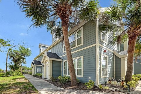 Condo in Sarasota, Florida, 2 bedrooms  № 2233610 - photo 4