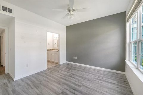 Condo in Sarasota, Florida, 2 bedrooms  № 2233610 - photo 20