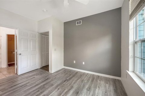 Condo in Sarasota, Florida, 2 bedrooms  № 2233610 - photo 29