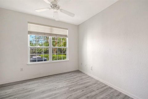 Condo in Sarasota, Florida, 2 bedrooms  № 2233610 - photo 27