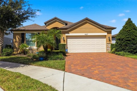 Villa ou maison à Land O' Lakes, Floride 2 chambres, 177.35 m2 № 2420543