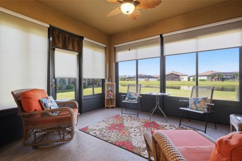 Villa ou maison à vendre à Land O' Lakes, Floride: 2 chambres, 177.35 m2 № 2420543 - photo 24