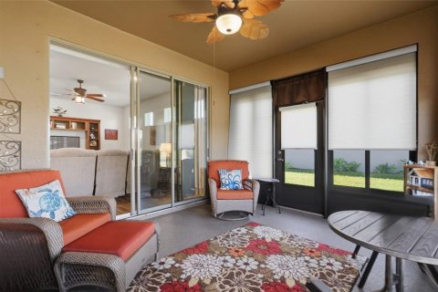 Villa ou maison à vendre à Land O' Lakes, Floride: 2 chambres, 177.35 m2 № 2420543 - photo 25