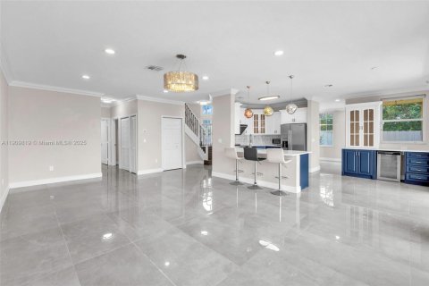 Villa ou maison à louer à Pembroke Pines, Floride: 5 chambres, 278.52 m2 № 1965464 - photo 20