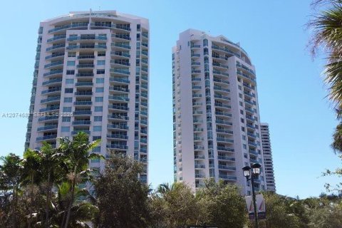 Condo à Aventura, Floride, 2 chambres  № 2317152