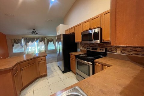 Villa ou maison à louer à Davenport, Floride: 4 chambres, 159.33 m2 № 2267441 - photo 3
