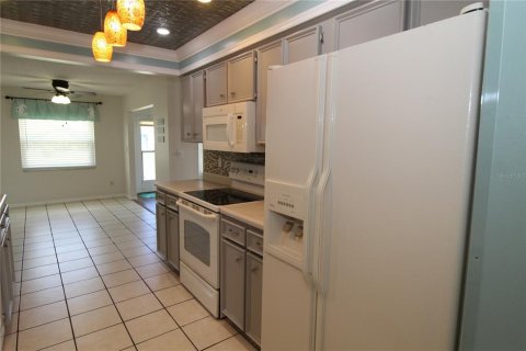 House in Sun City Center, Florida 2 bedrooms, 169.45 sq.m. № 2220871 - photo 16