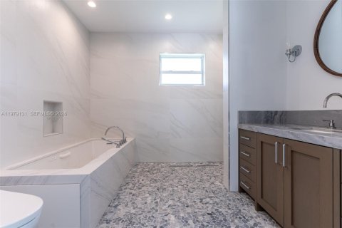 Villa ou maison à vendre à Palmetto Bay, Floride: 4 chambres, 219.62 m2 № 2048816 - photo 19