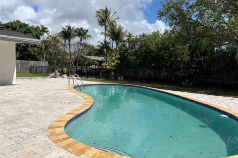 Villa ou maison à vendre à Palmetto Bay, Floride: 4 chambres, 219.62 m2 № 2048816 - photo 22