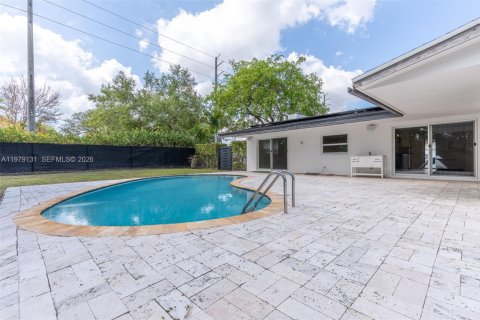 Villa ou maison à vendre à Palmetto Bay, Floride: 4 chambres, 219.62 m2 № 2048816 - photo 21