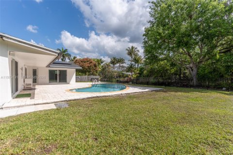 Villa ou maison à vendre à Palmetto Bay, Floride: 4 chambres, 219.62 m2 № 2048816 - photo 26