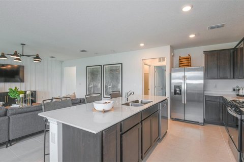 House in Parrish, Florida 5 bedrooms, 242.94 sq.m. № 1658379 - photo 3