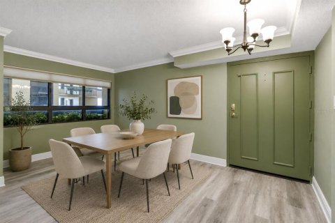 Condo in Tampa, Florida, 2 bedrooms  № 2227474 - photo 13