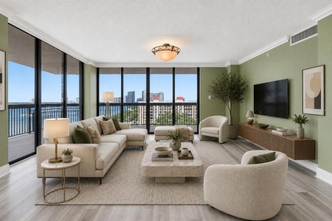 Condo in Tampa, Florida, 2 bedrooms  № 2227474 - photo 20