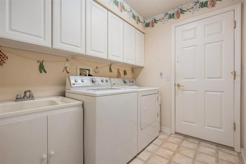 House in Trinity, Florida 3 bedrooms, 174.19 sq.m. № 1568847 - photo 27