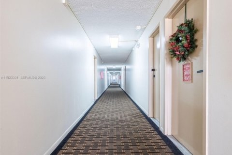 Copropriété à vendre à Plantation, Floride: 2 chambres, 97.92 m2 № 1977346 - photo 19