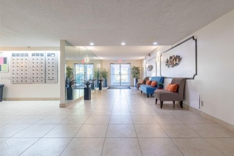 Copropriété à vendre à Plantation, Floride: 2 chambres, 97.92 m2 № 1977346 - photo 22