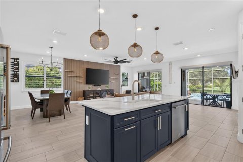 Villa ou maison à vendre à Bradenton, Floride: 3 chambres, 204.48 m2 № 2200131 - photo 8