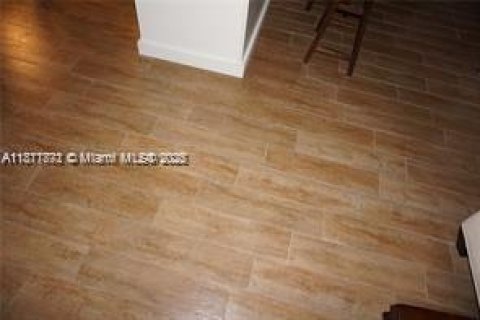 Condo in Miami, Florida, 2 bedrooms  № 1920174 - photo 18