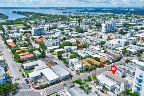 Снять в аренду виллу или дом в Майами-Бич, Флорида 578.97м2, № 1945344 - фото 3