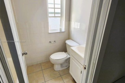 Снять в аренду виллу или дом в Майами-Бич, Флорида 578.97м2, № 1945344 - фото 11