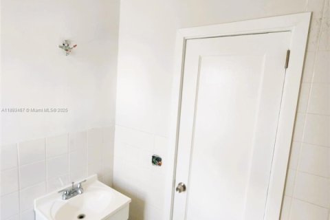 Снять в аренду виллу или дом в Майами-Бич, Флорида 578.97м2, № 1945344 - фото 10