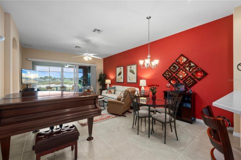 House in Port Charlotte, Florida 2 bedrooms, 128.86 sq.m. № 2393444 - photo 16