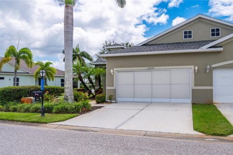 House in Port Charlotte, Florida 2 bedrooms, 128.86 sq.m. № 2393444 - photo 3