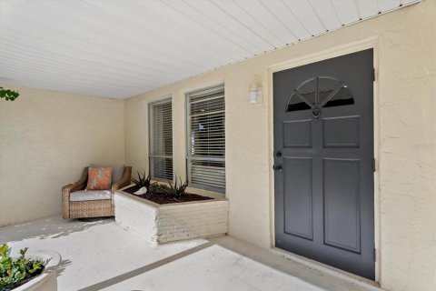 House in Venice, Florida 4 bedrooms, 216.37 sq.m. № 2195734 - photo 7