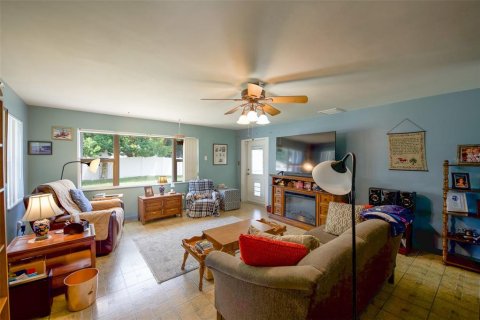 House in Clearwater, Florida 2 bedrooms, 96.15 sq.m. № 2347851 - photo 6