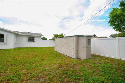 House in Clearwater, Florida 2 bedrooms, 96.15 sq.m. № 2347851 - photo 22