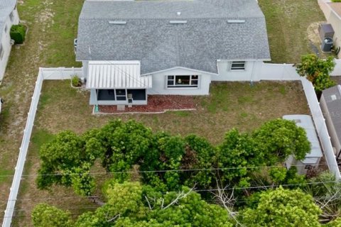 House in Clearwater, Florida 2 bedrooms, 96.15 sq.m. № 2347851 - photo 28