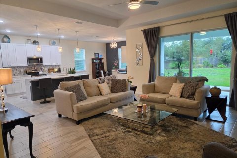 Casa en venta en Eustis, Florida, 4 dormitorios, 204.11 m2 № 2102476 - foto 10