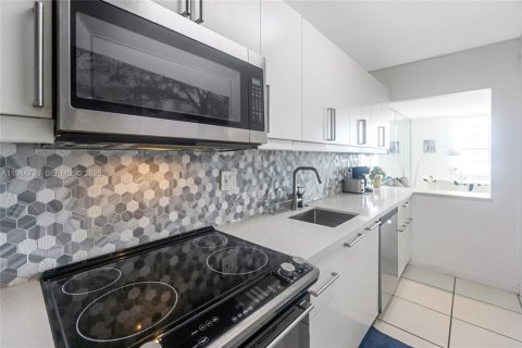 Copropriété à vendre à Miami Beach, Floride: 1 chambre, 49.24 m2 № 2001365 - photo 8