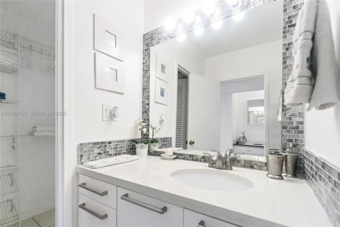 Copropriété à vendre à Miami Beach, Floride: 1 chambre, 49.24 m2 № 2001365 - photo 16