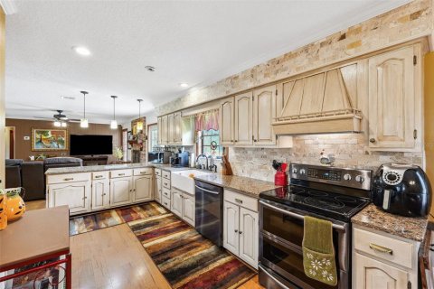 Casa en venta en Brooksville, Florida, 3 dormitorios, 197.88 m2 № 1817480 - foto 10