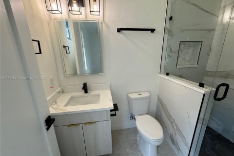 House in Punta Gorda, Florida 3 bedrooms, 126.35 sq.m. № 1701379 - photo 30