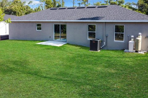 Casa en venta en Port Charlotte, Florida, 4 dormitorios, 150.22 m2 № 1888613 - foto 20