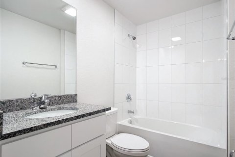 Casa en venta en Port Charlotte, Florida, 4 dormitorios, 150.22 m2 № 1888613 - foto 17