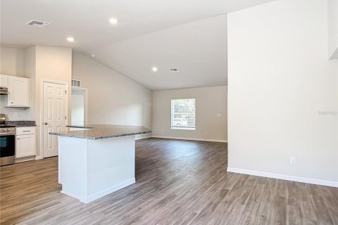 Casa en venta en Port Charlotte, Florida, 4 dormitorios, 150.22 m2 № 1888613 - foto 5