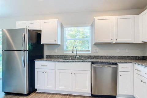 Casa en venta en Port Charlotte, Florida, 4 dormitorios, 150.22 m2 № 1888613 - foto 7
