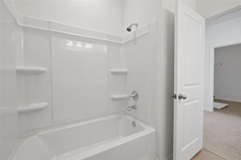 Townhouse in Saint Augustine, Florida 3 bedrooms, 163.51 sq.m. № 2330996 - photo 16