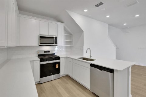 Townhouse in Saint Augustine, Florida 3 bedrooms, 163.51 sq.m. № 2330996 - photo 30