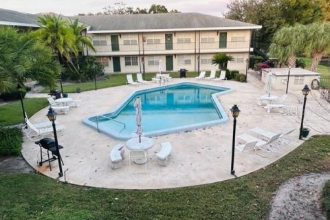 Condo in Orlando, Florida, 2 bedrooms  № 2143379 - photo 18
