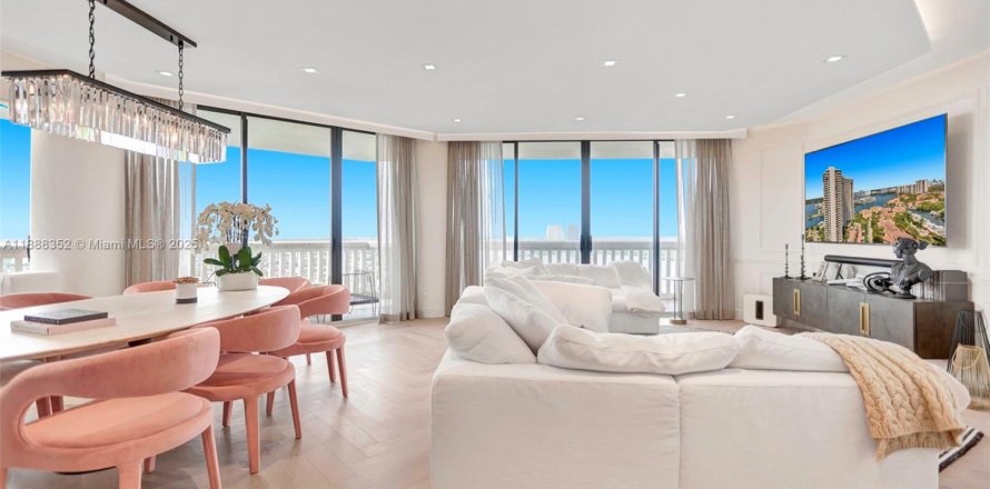 Condo à Aventura, Floride, 2 chambres  № 1946303