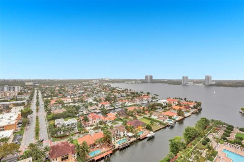 Copropriété à vendre à Aventura, Floride: 2 chambres, 185.8 m2 № 1946303 - photo 17