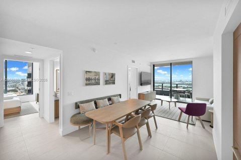 Copropriété à louer à Miami, Floride: 3 chambres, 115.76 m2 № 2168762 - photo 3