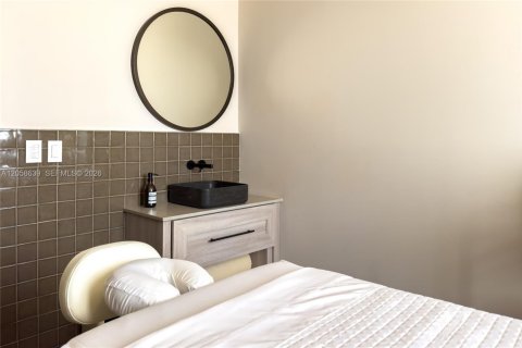 Copropriété à louer à Miami, Floride: 3 chambres, 115.76 m2 № 2168762 - photo 25